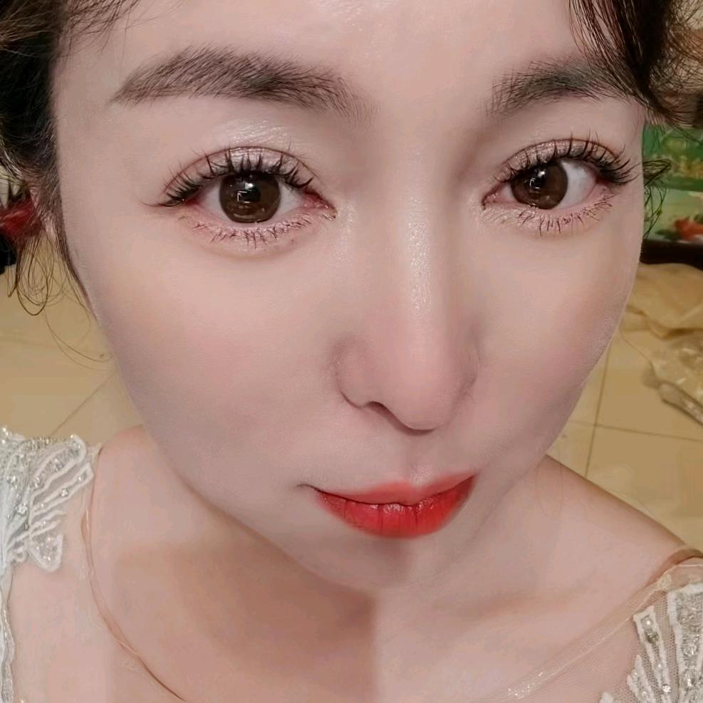 爱笑的子珊