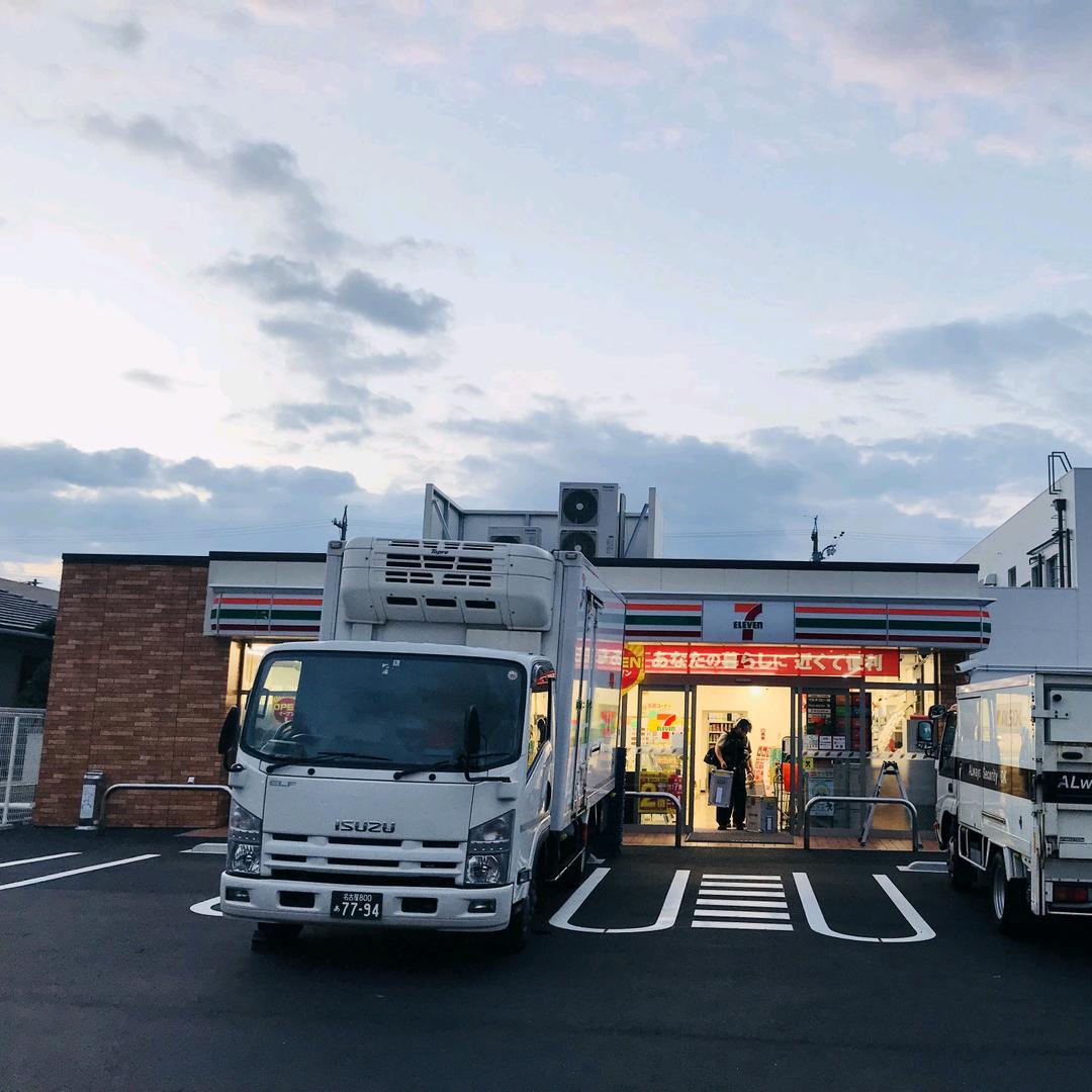 在日本开便利店🏪曲老板