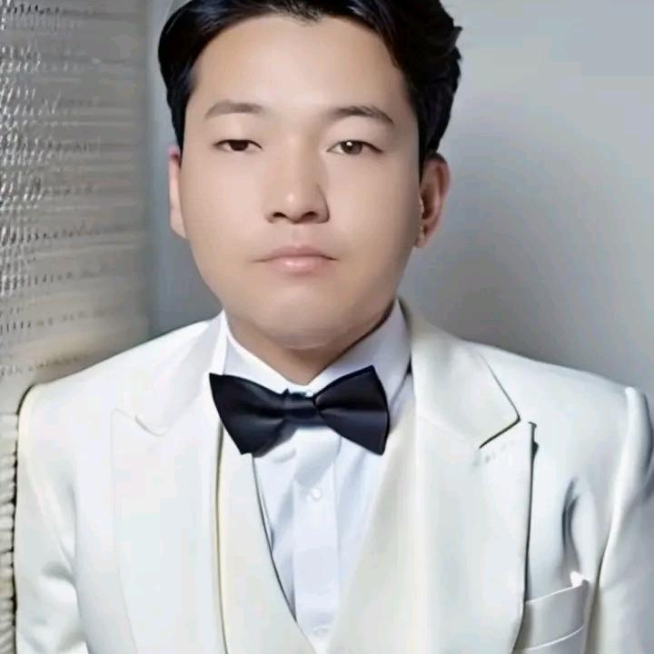 卢氏小平，废品店废铁