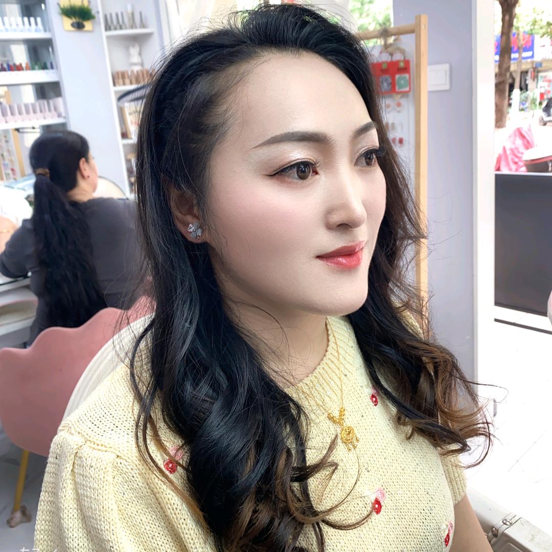 吴晴儿，93年的🐔开心每一天，拒绝私聊