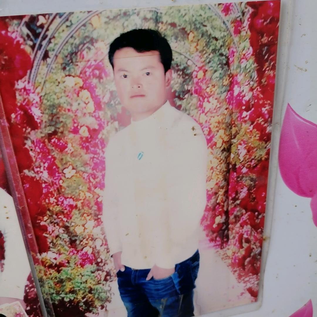 利辛县。黄彭彭黄然。