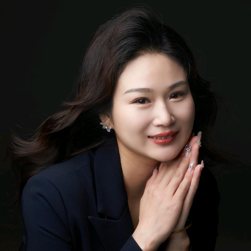 静然 ｜ 主持人