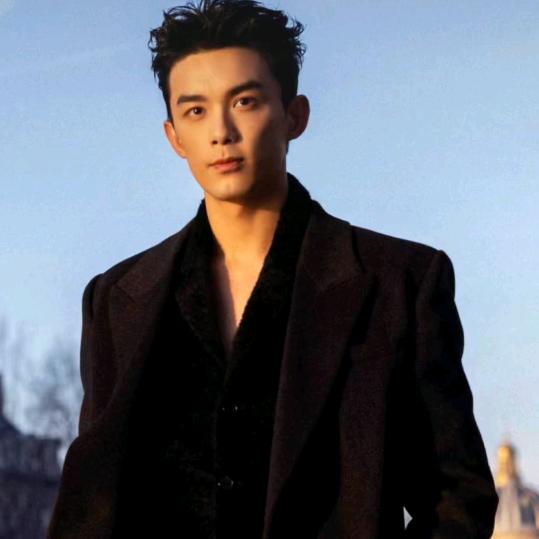 小王爷。