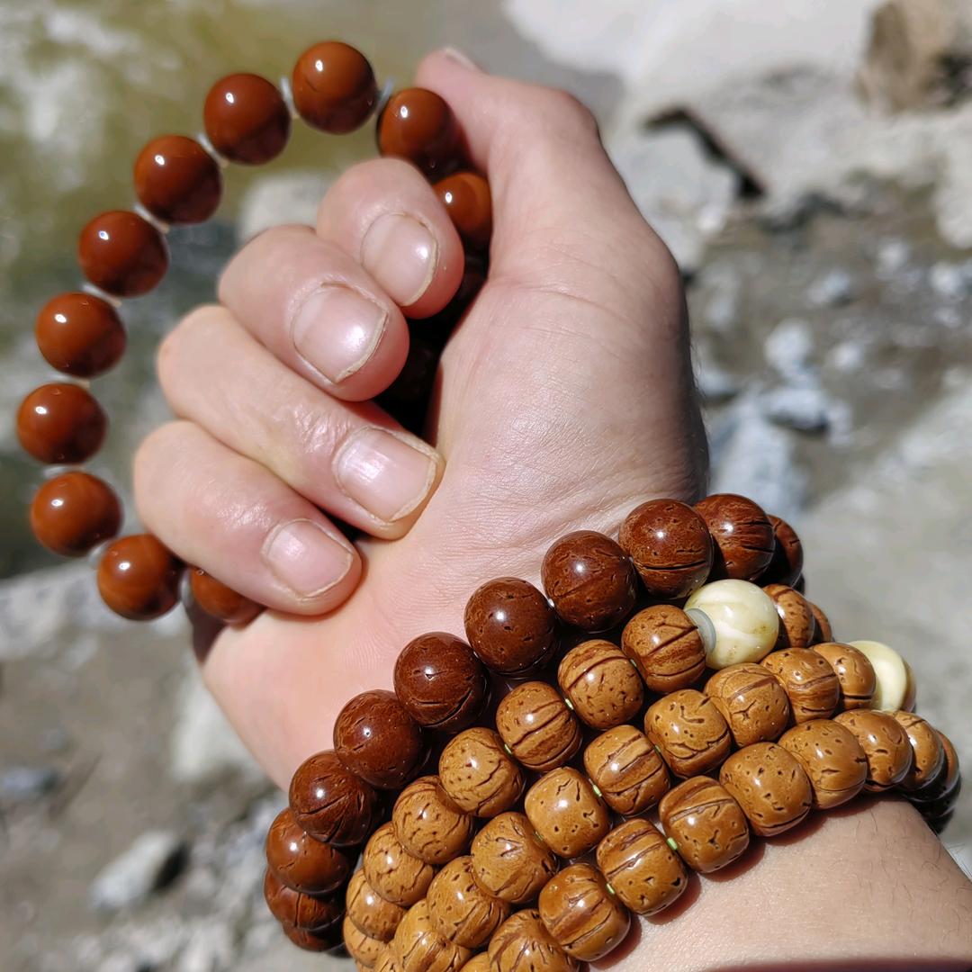 🚬এ᭄大叔ཻ爱串࿐不爱美人