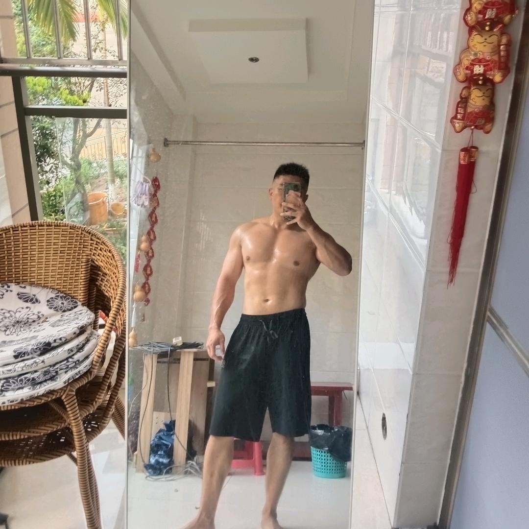 想成为儒雅气质肌肉男