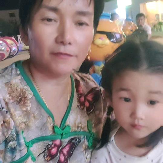 八方来财怏乐一生