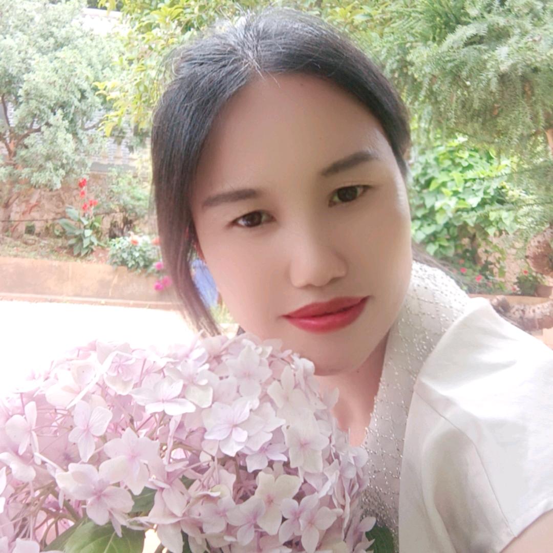 依依