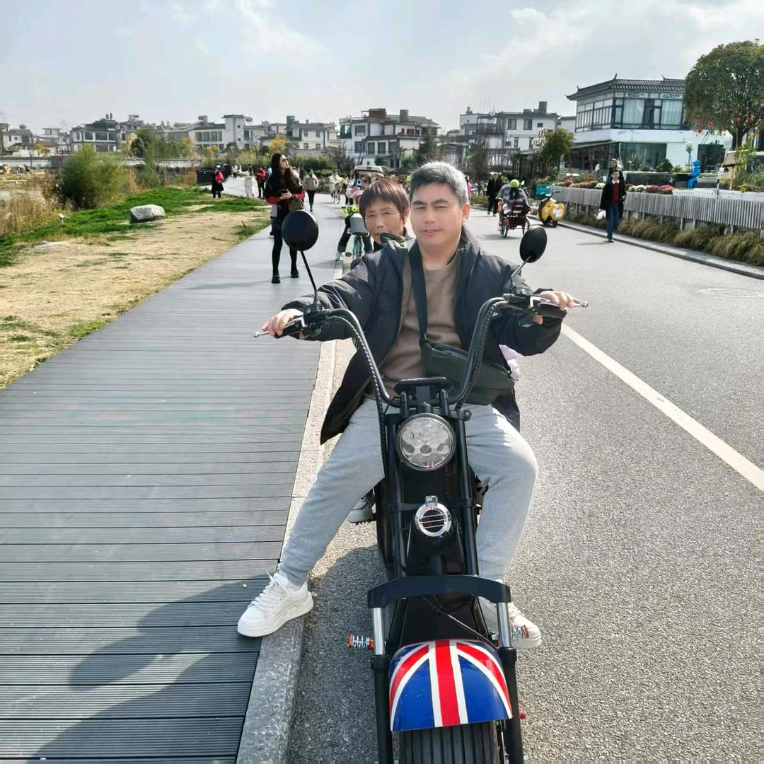 少年不知曲中意，再听已是曲中人。