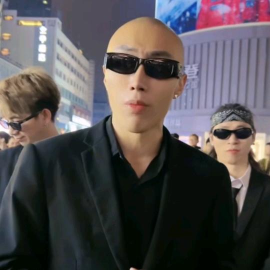 抖音丶游戏小破孩