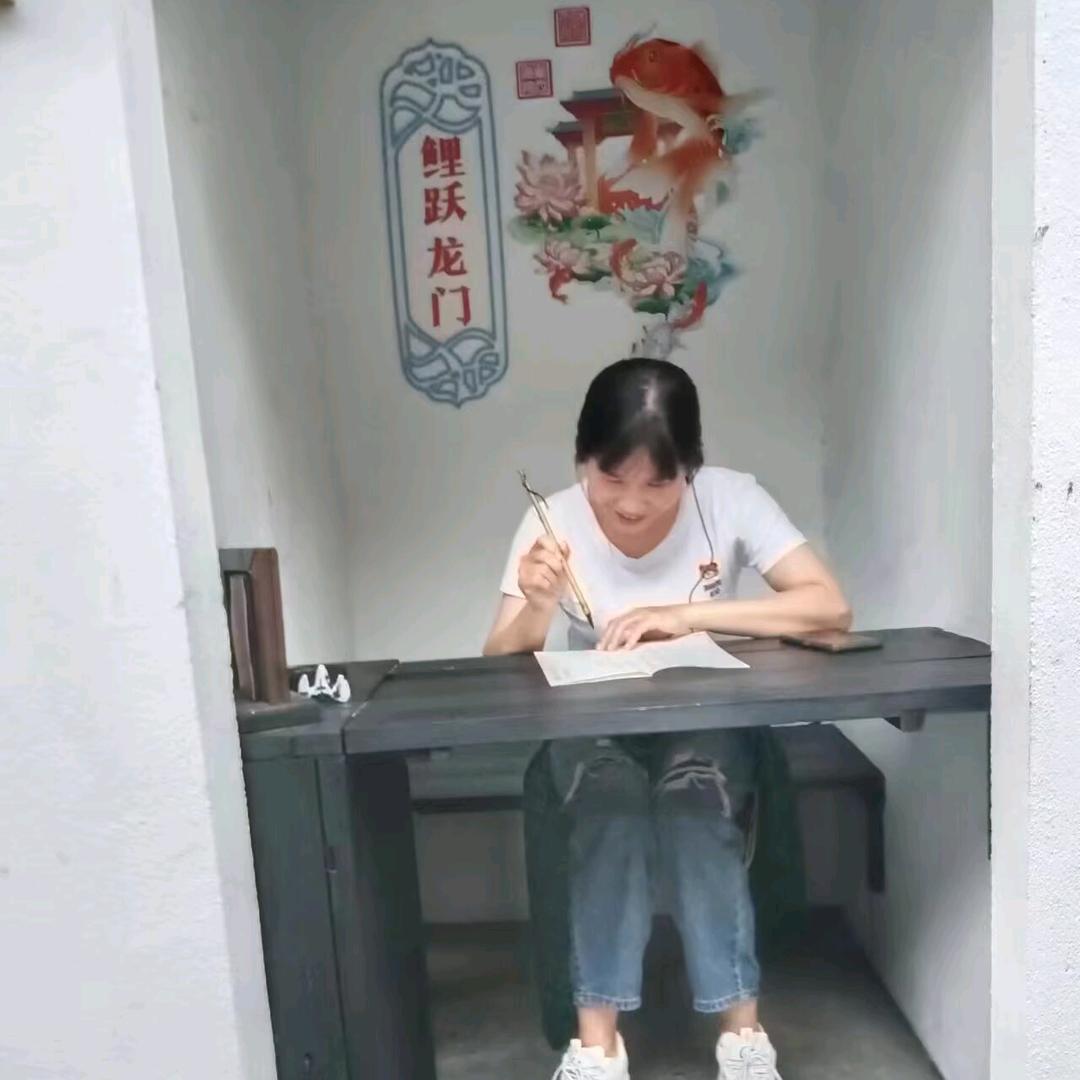 ꧁꫞小დ᭄ꦿ白꧔ꦿ℘兔꫞꧂