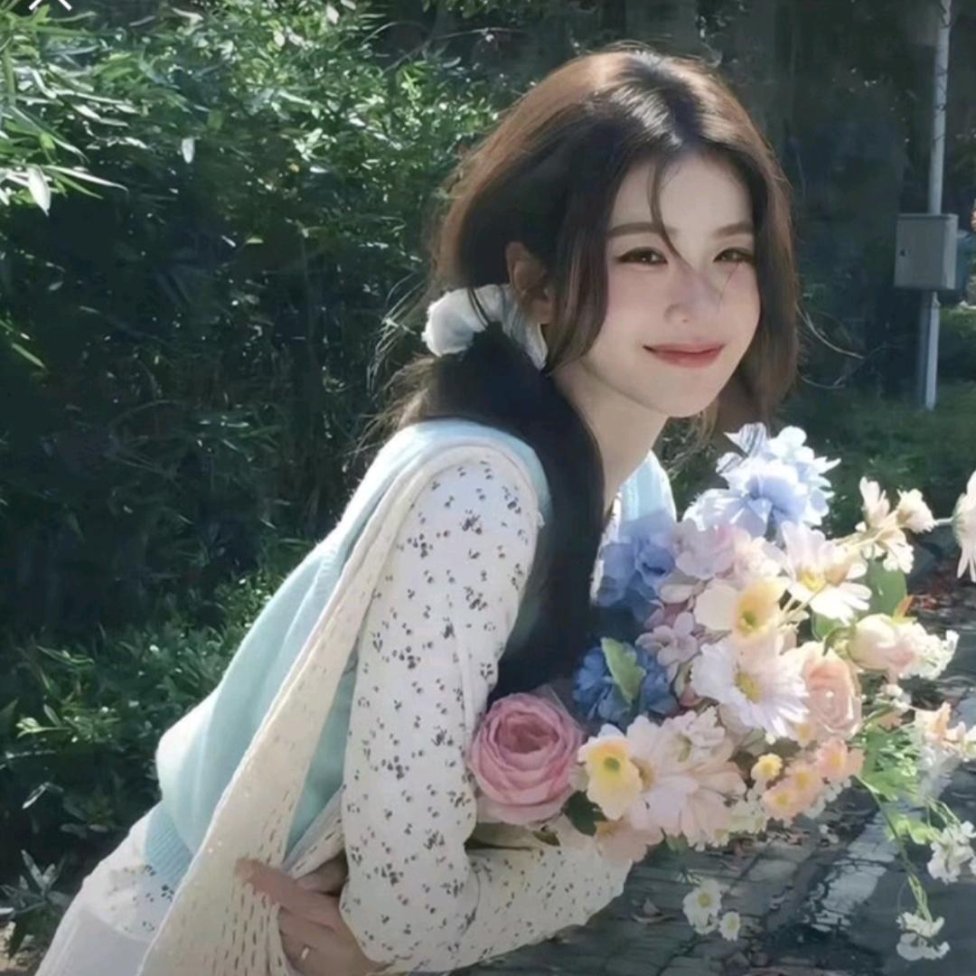 菀菀类卿