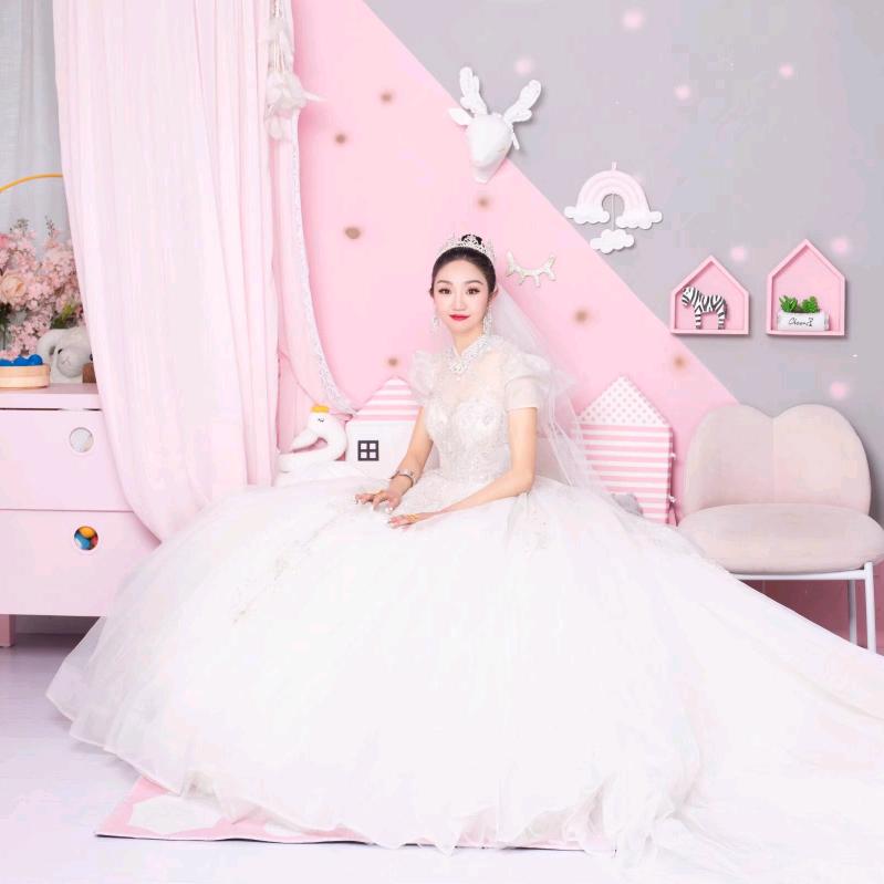 李丽娜