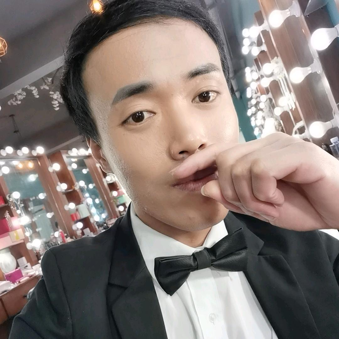 爱唱歌的小彬彬🌻