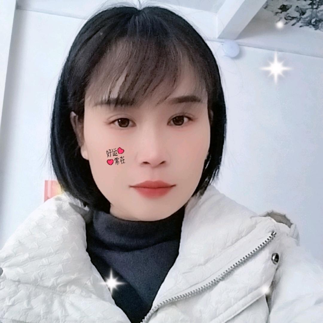 百福司卖油粑粑的小姐姐
