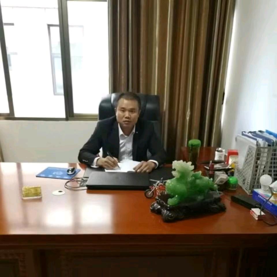 铭天装饰，刘生明