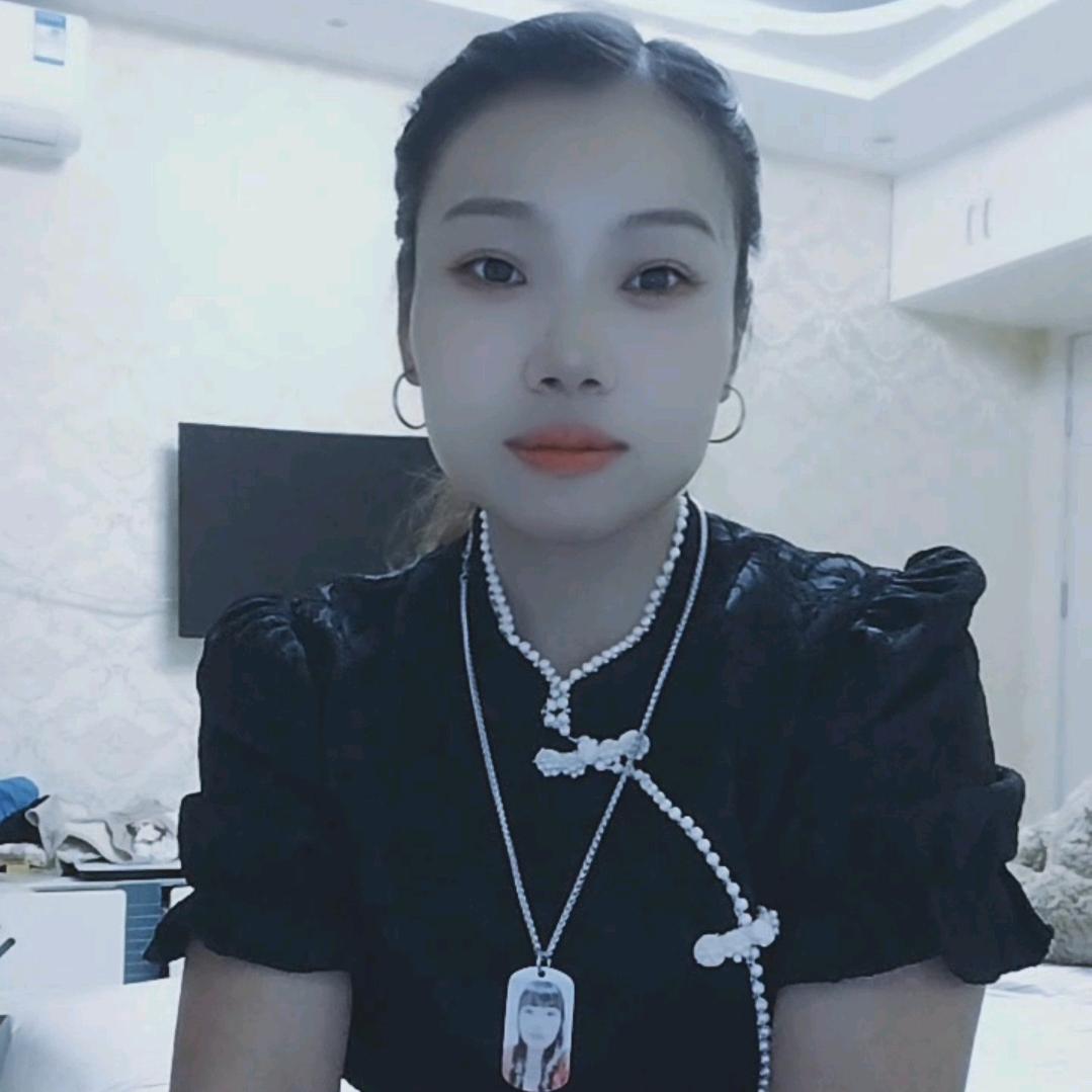 孤单的蝴蝶在远方