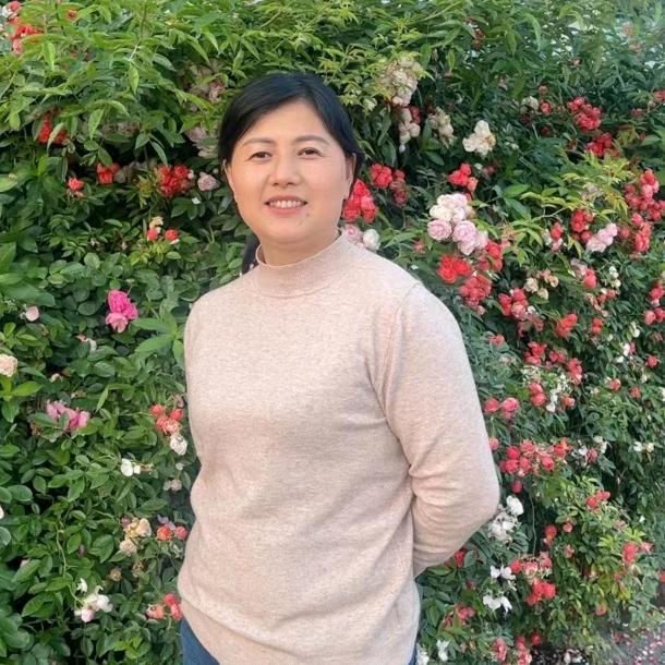 达州卖瓦一翠姐，琉璃瓦批发部