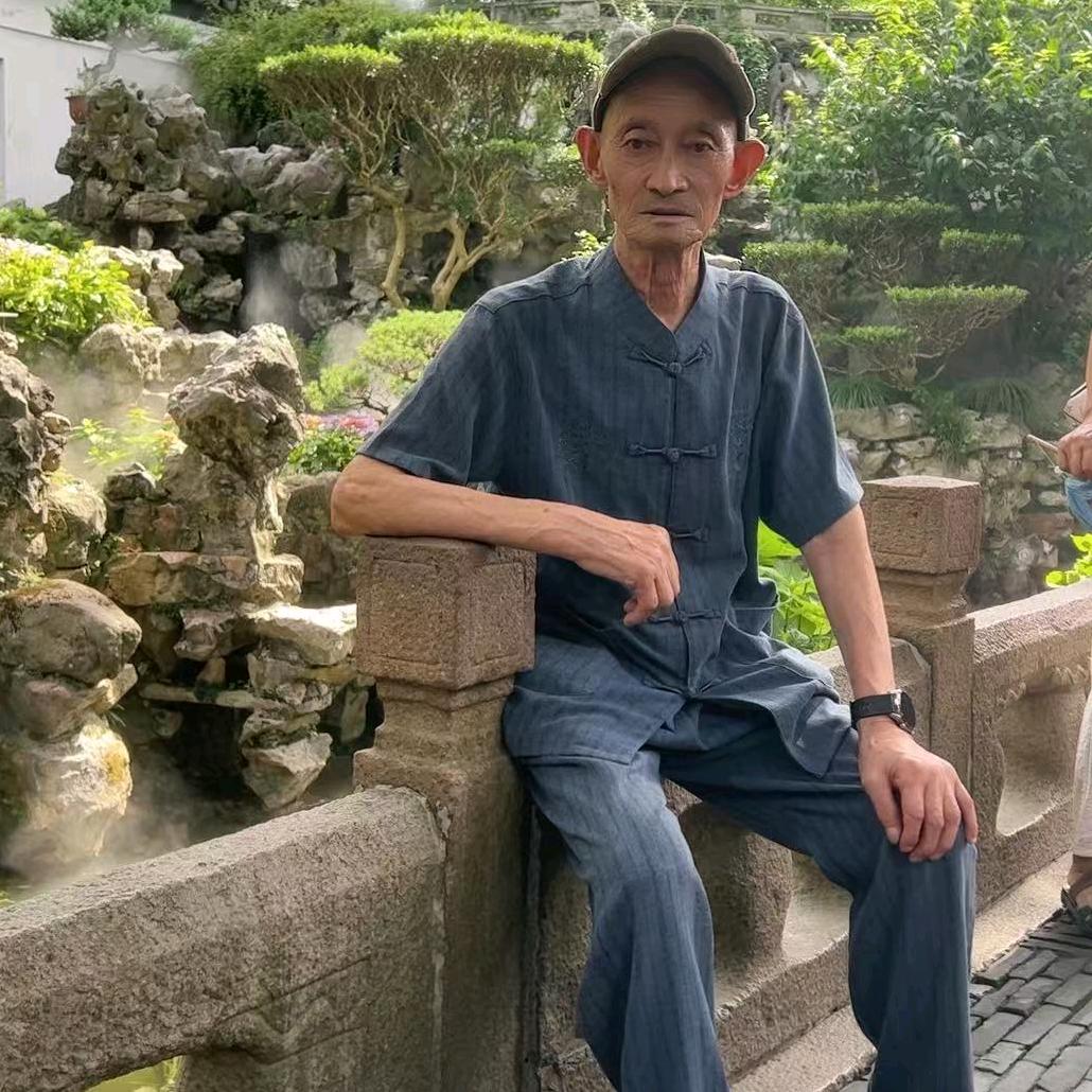 龙彝和