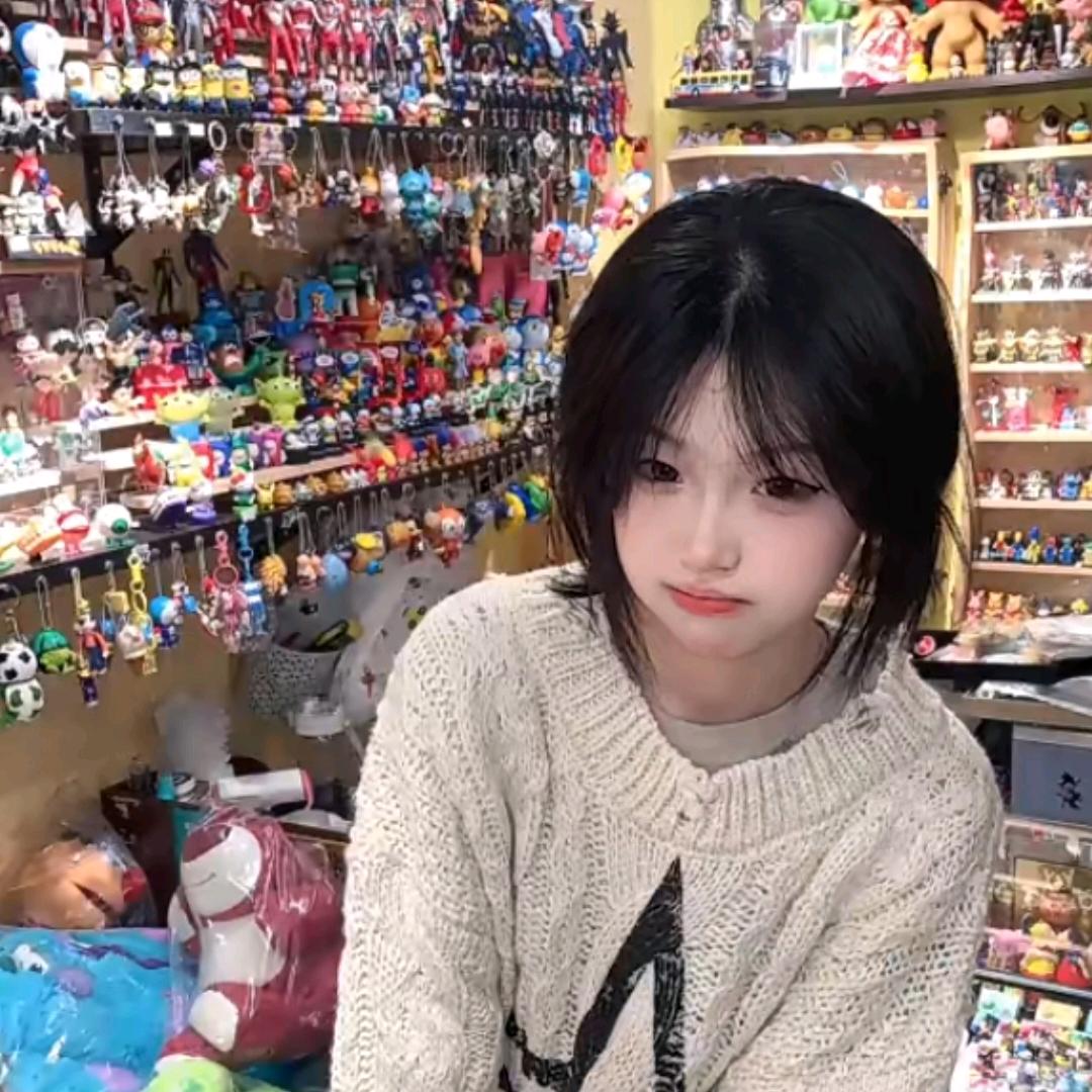 缘圆的小脑袋.