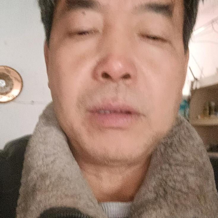 洪亮头像