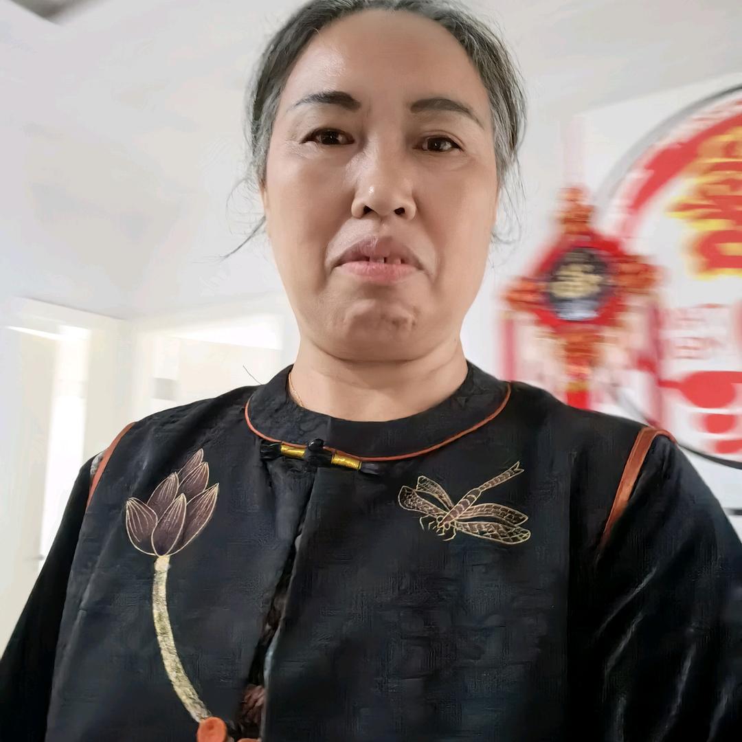李家芬