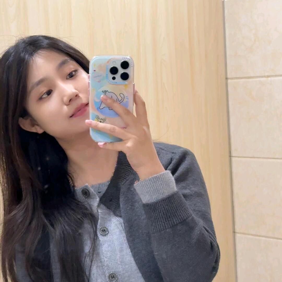 年年岁岁花相似