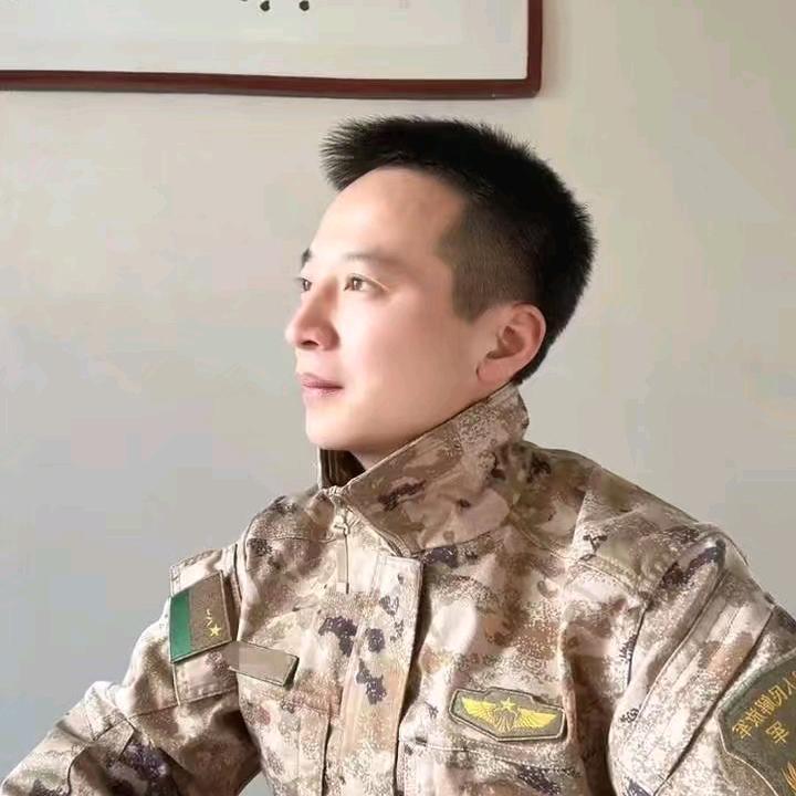 红旗下的身影🇨🇳