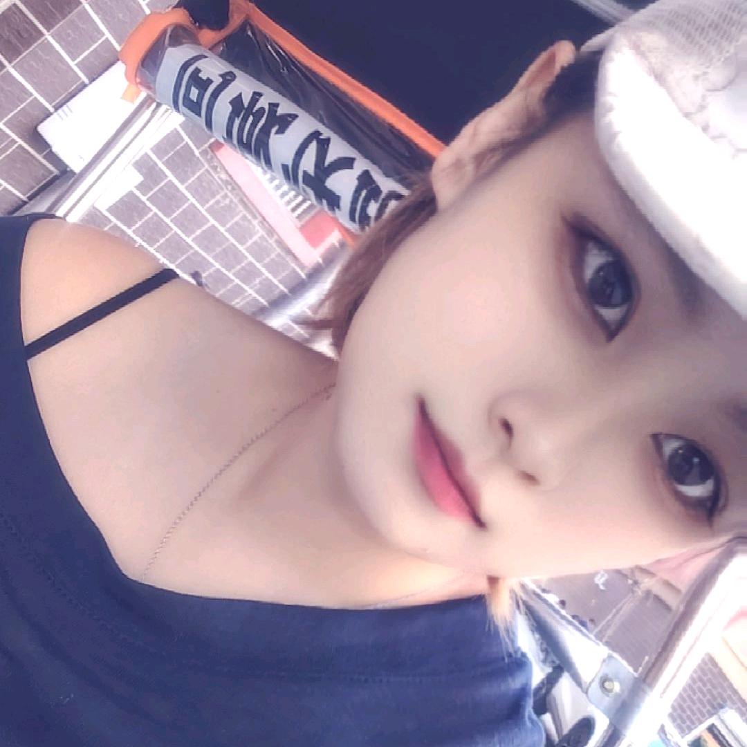 吴(╭☞•́⍛•̀)╭☞小欠
