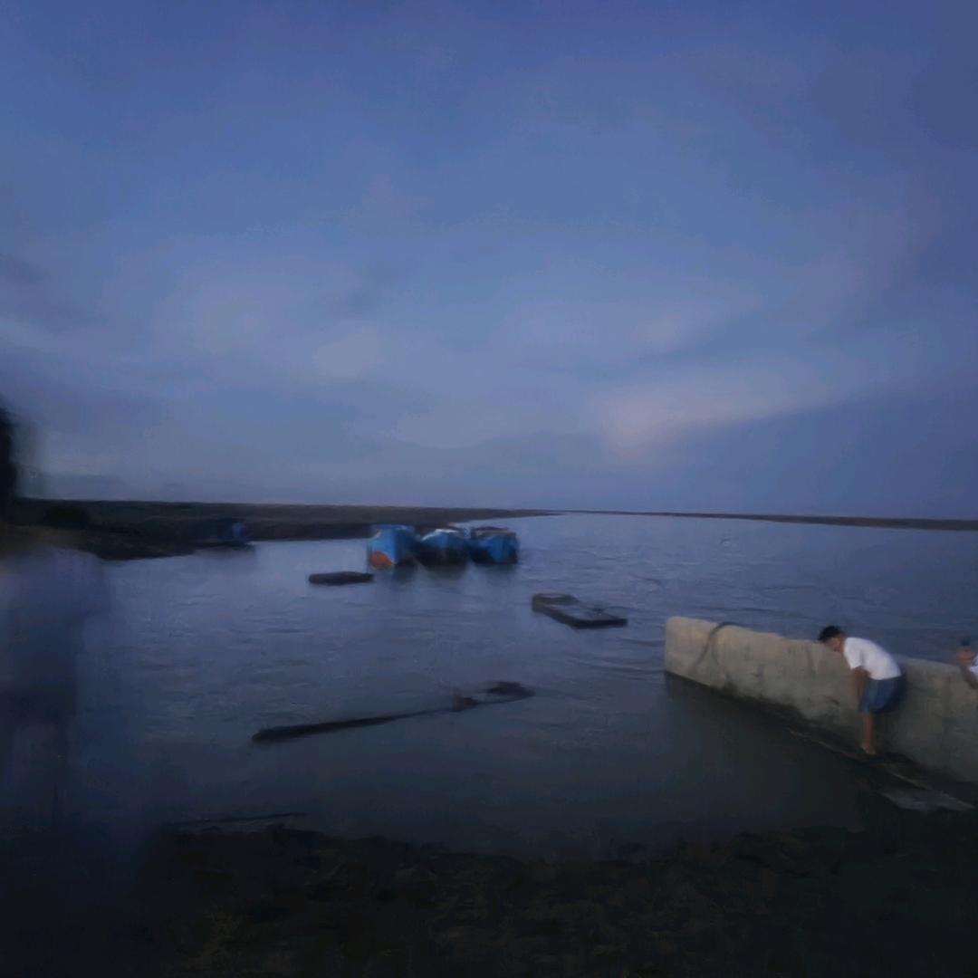 每天看不到希望。