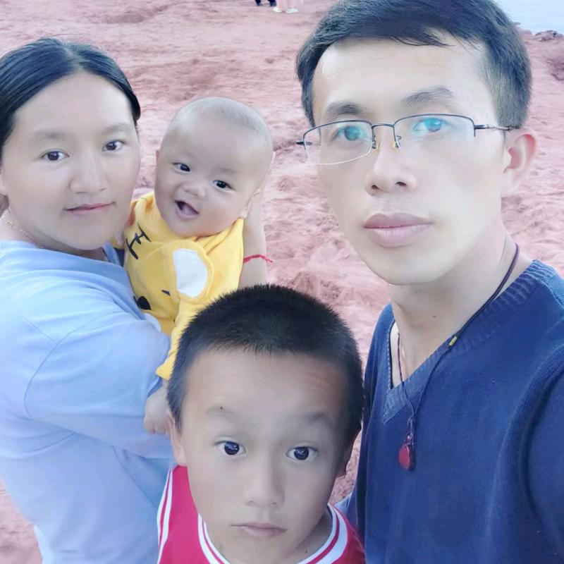 阿曾哥.