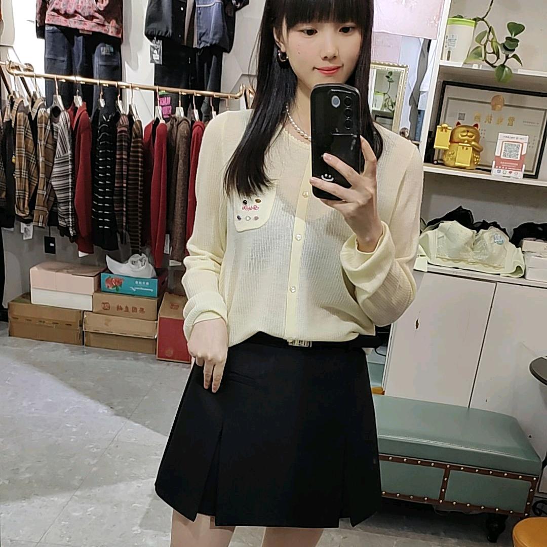 轩轩～女装(连界店)