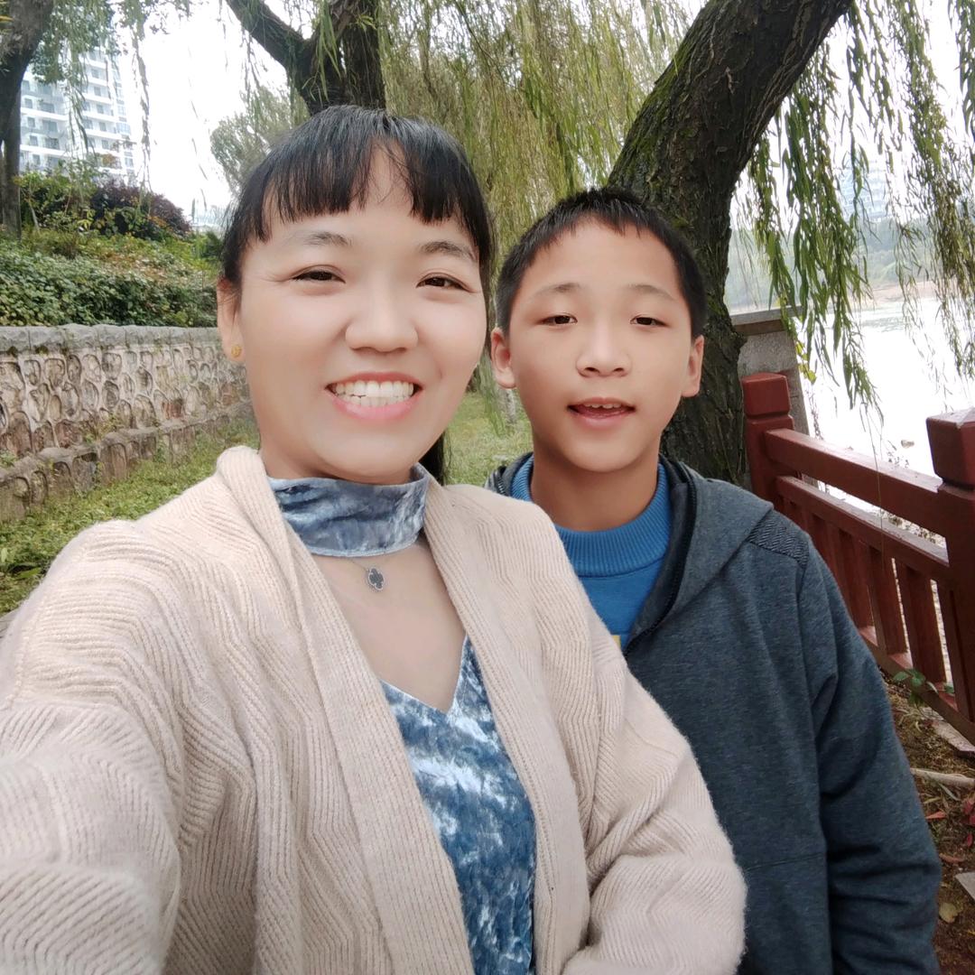阳光明媚