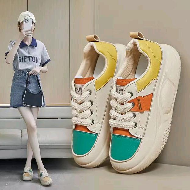 宠鲤女鞋工厂店