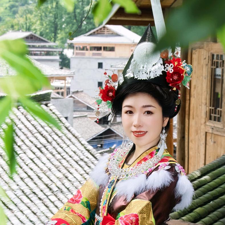 贺金花🌺苗饰