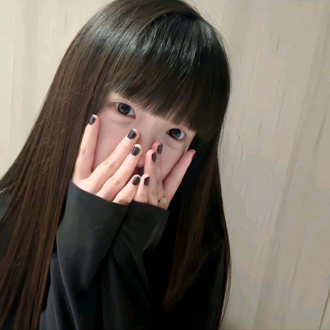 普通靓女.