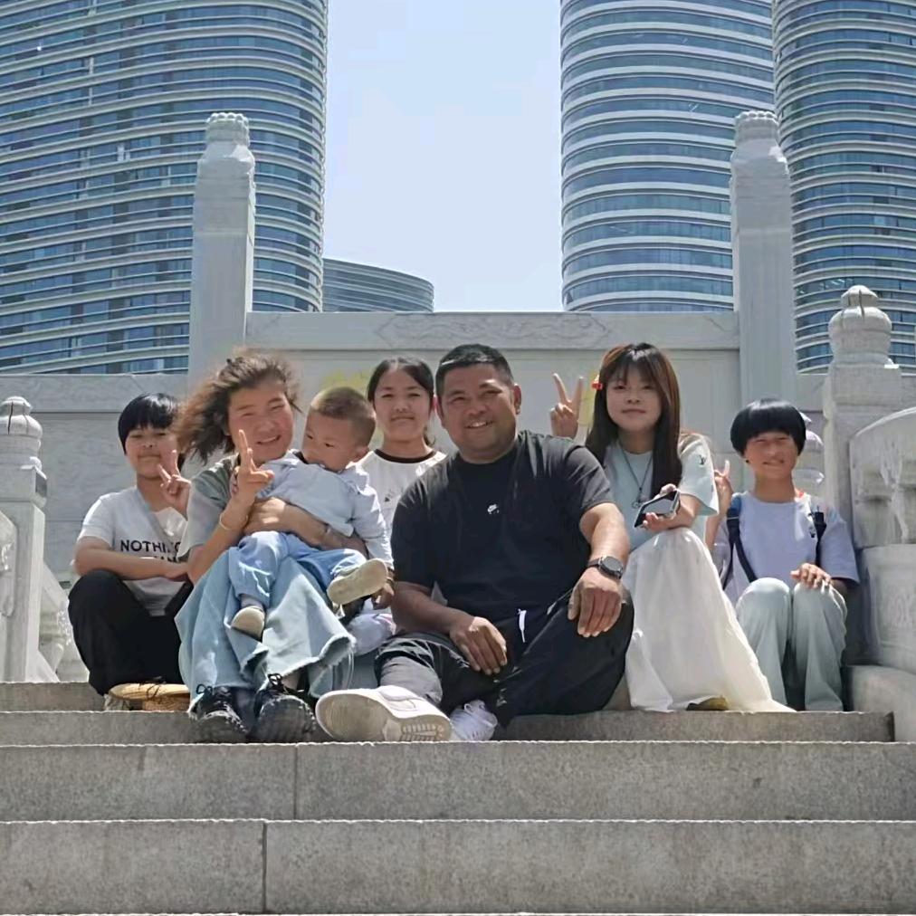 五个孩子的父亲