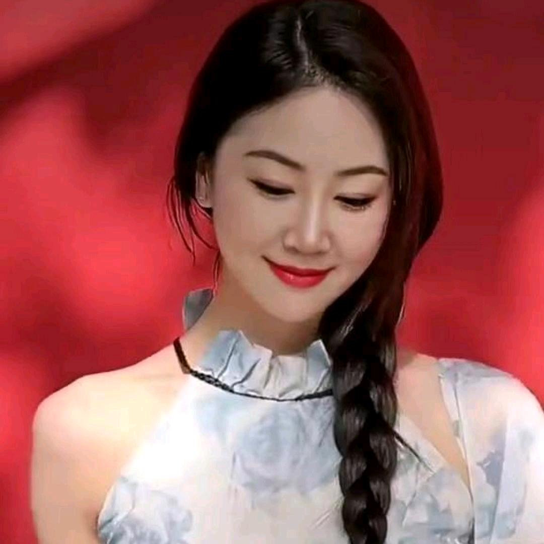 ꧁༺༽༾ཊ佛前一朵青莲ཏ༿༼༻꧂