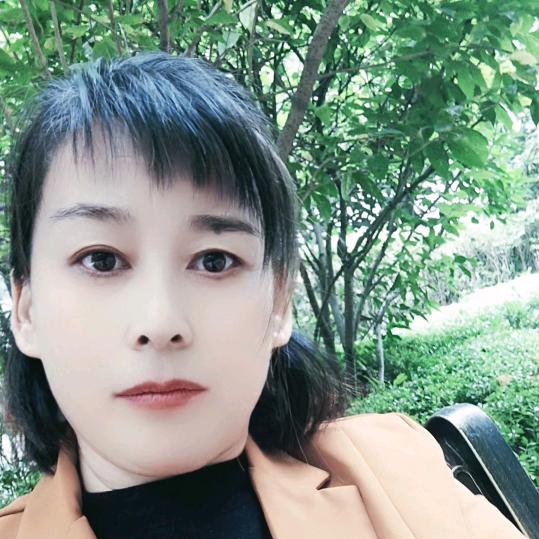 @霞姐一家人