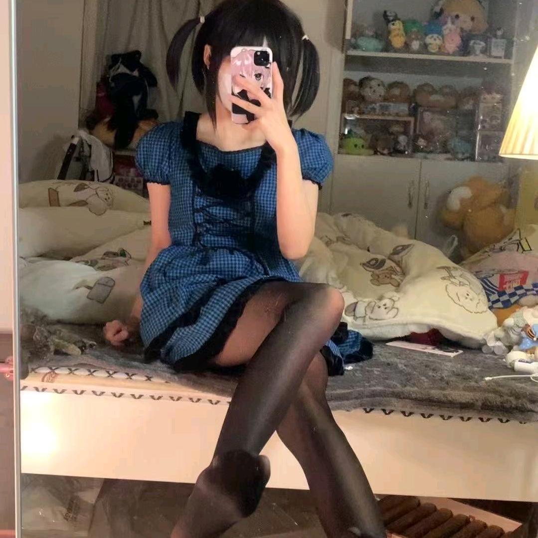 49618527499