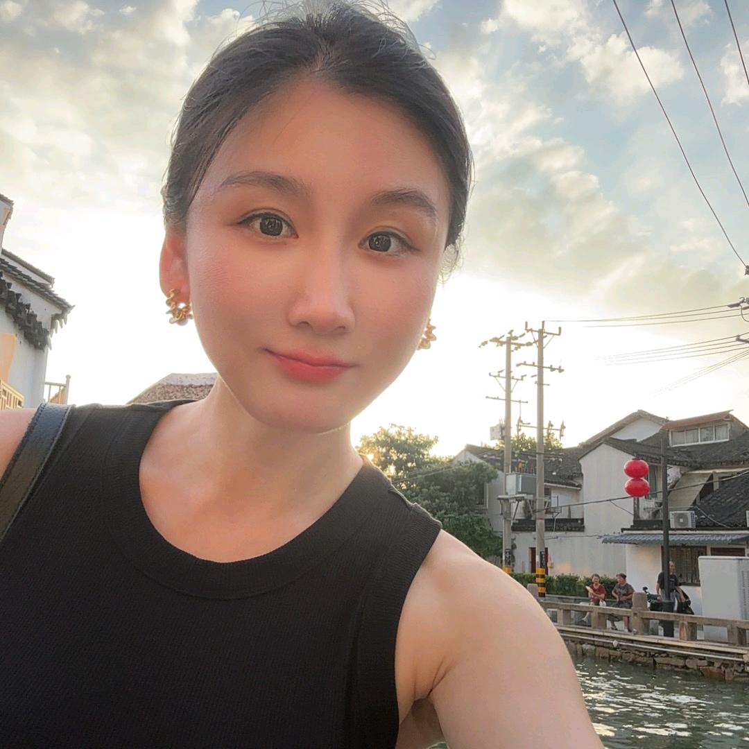 张女士