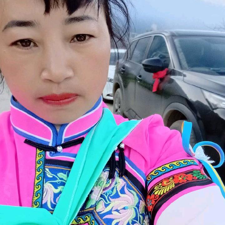 广南三岔河文艺花灯队龚妹