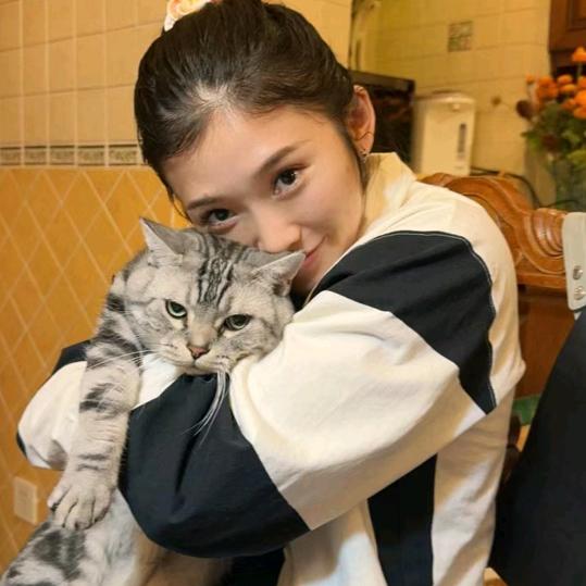 吴艳妮^O^（粉）