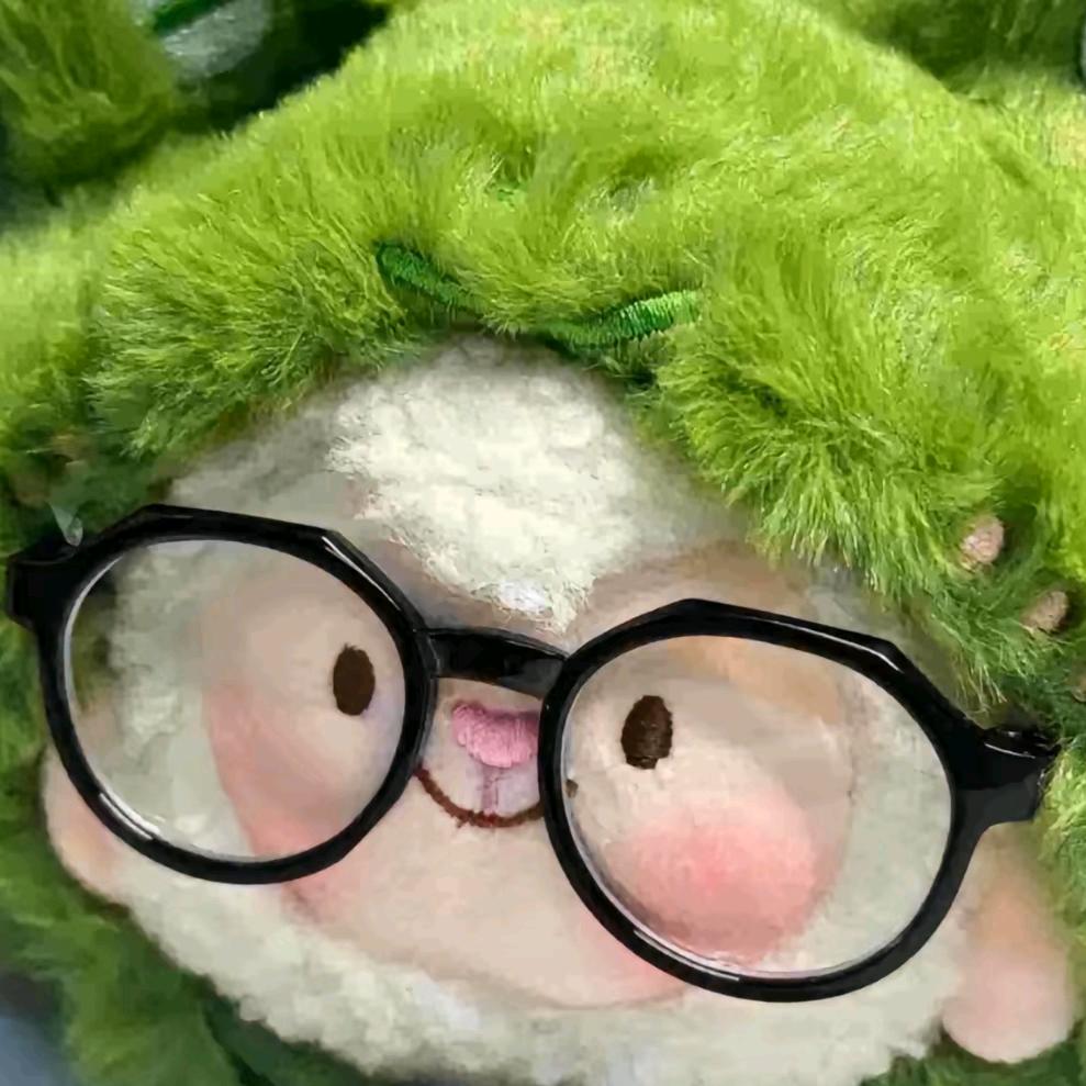 一只羊˃ 𖥦 ˂
