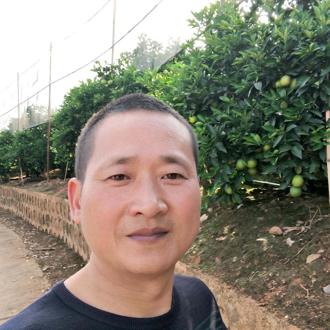 云南卖清洁设备的小三哥