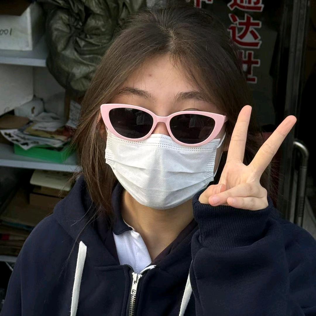 郎小暖.