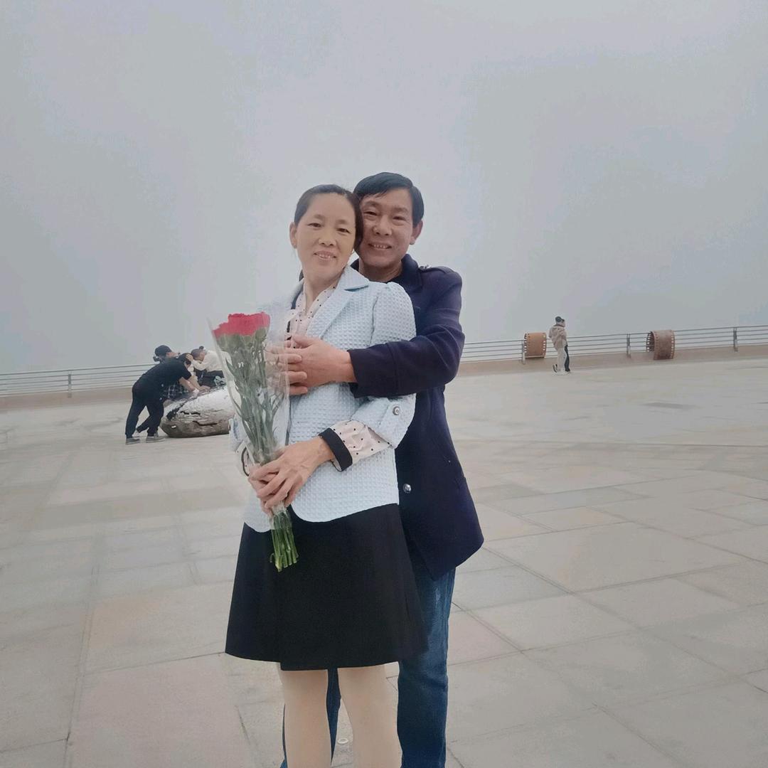 李哥家的英子
