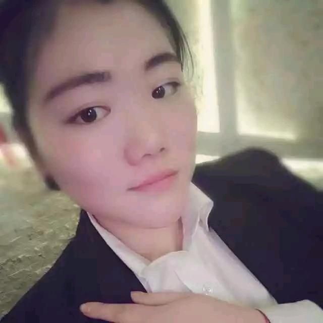 多米（母乳喂养中）