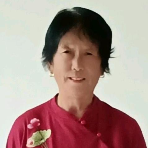 英子