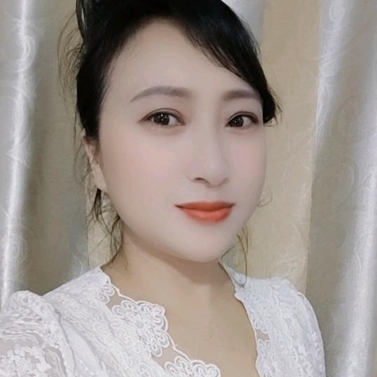 单身姐姐。