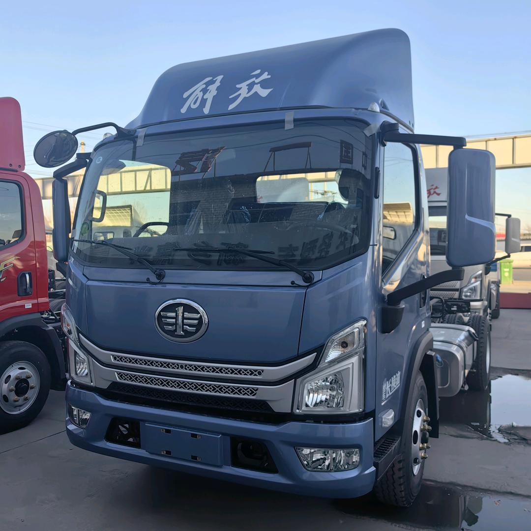 新乡.解放4.2米轻卡直营店